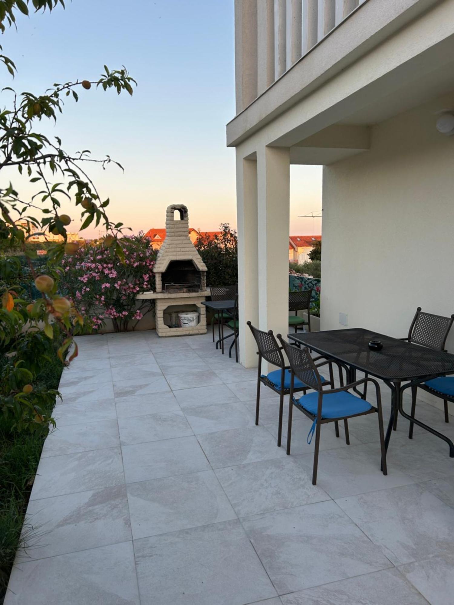 Villa Anita Sveti Filip i Jakov Exteriör bild
